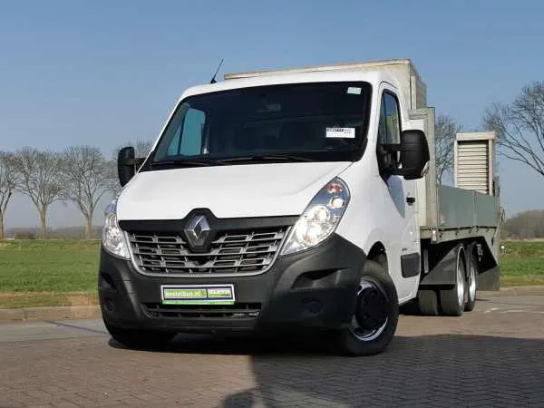 Renault Master T35 2.3 DCI Image 1