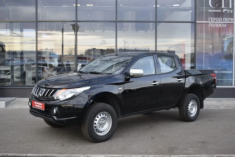 Mitsubishi L200 Image 1