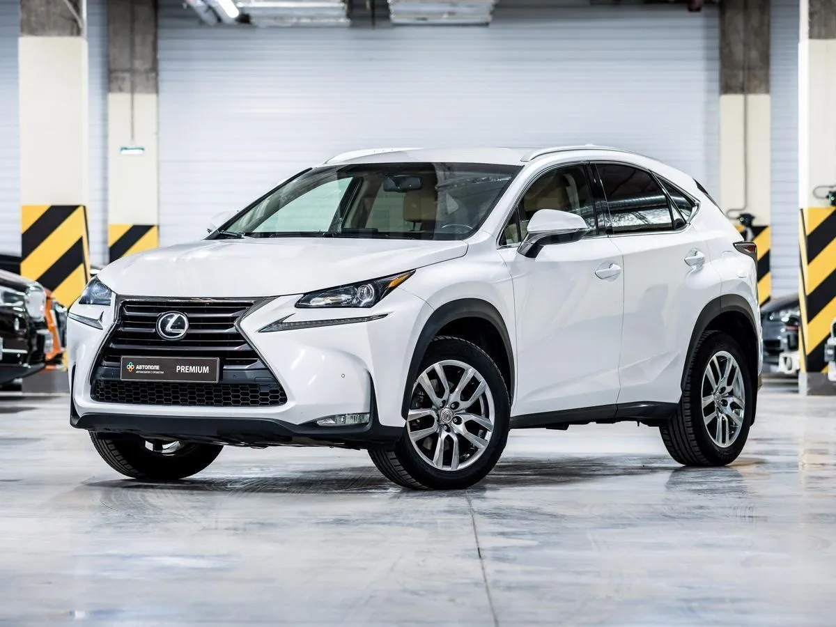 Lexus NX200 Image 2