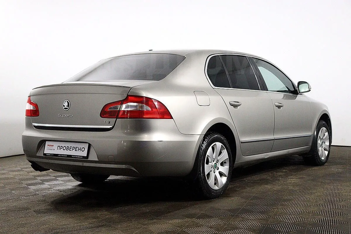 Skoda Superb Image 5